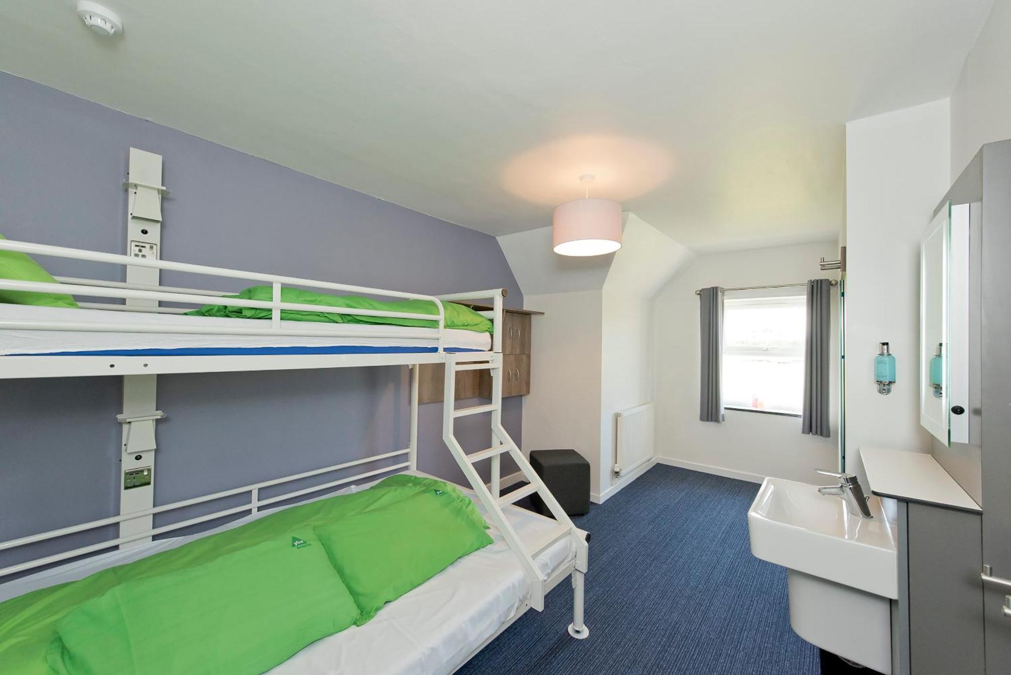 Yha Treyarnon Bay Hostal Padstow